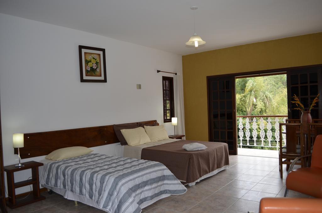 Pousada Das Rosas Miguel Pereira Habitación foto