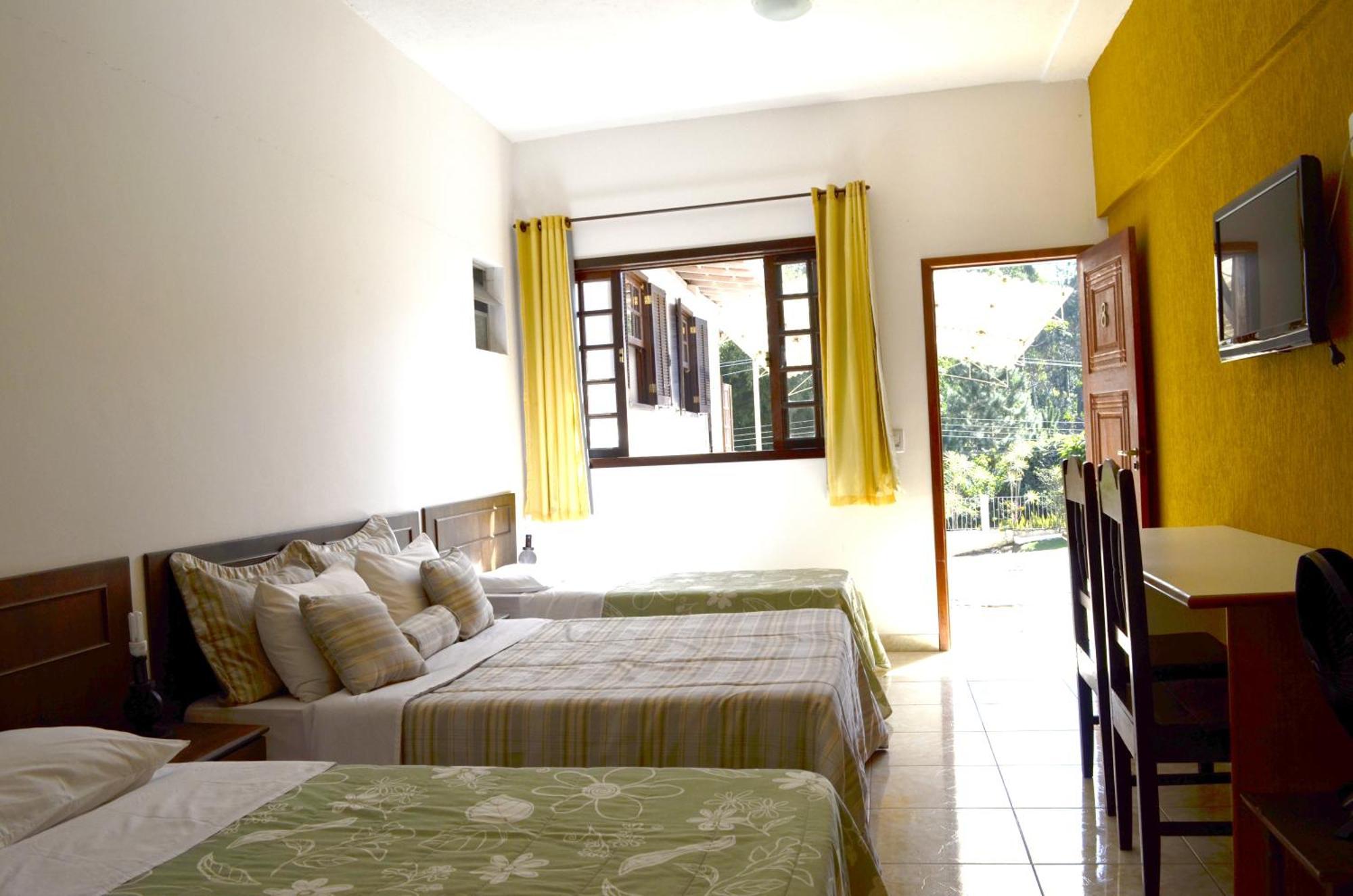 Pousada Das Rosas Miguel Pereira Habitación foto