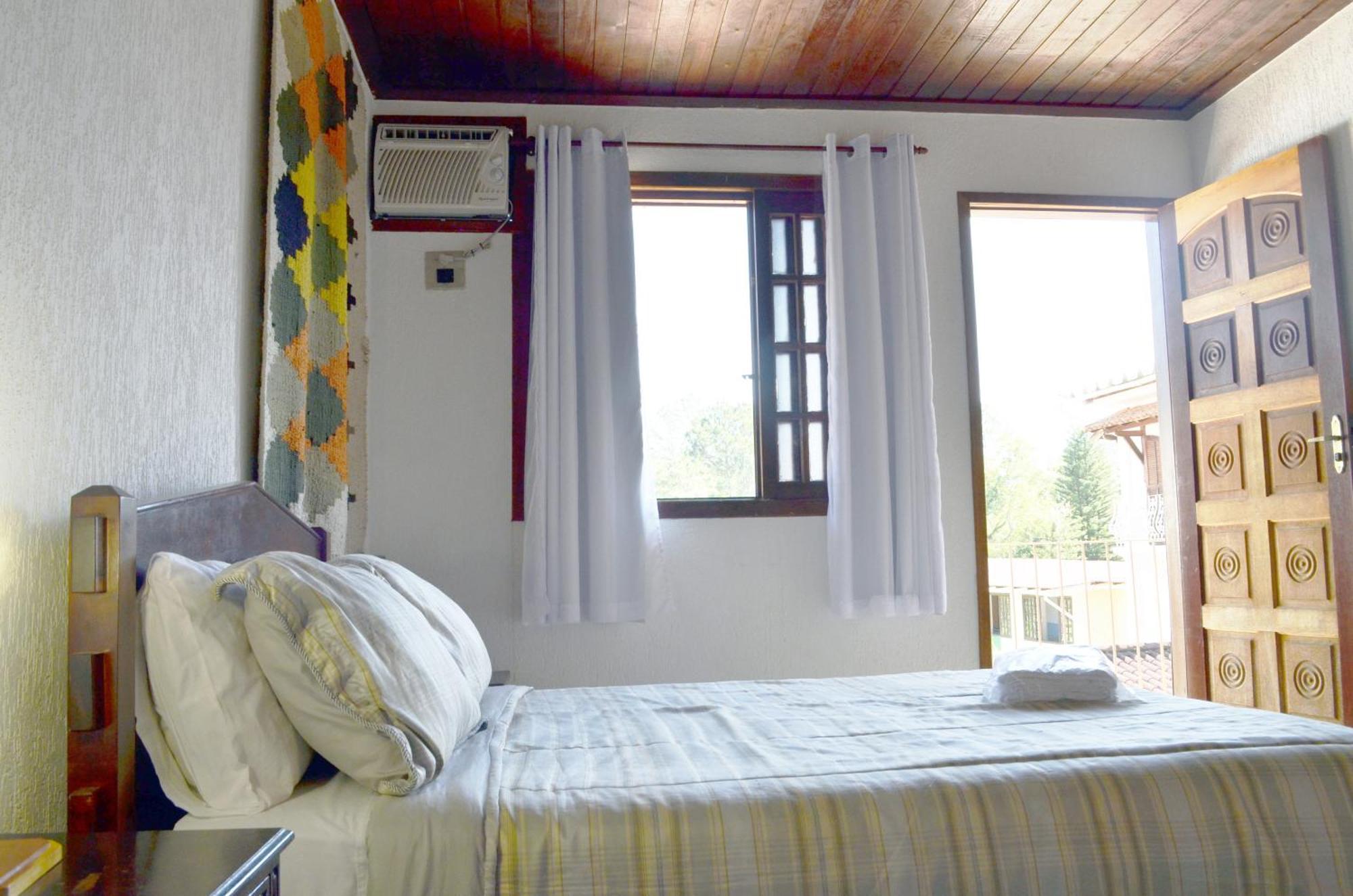 Pousada Das Rosas Miguel Pereira Habitación foto
