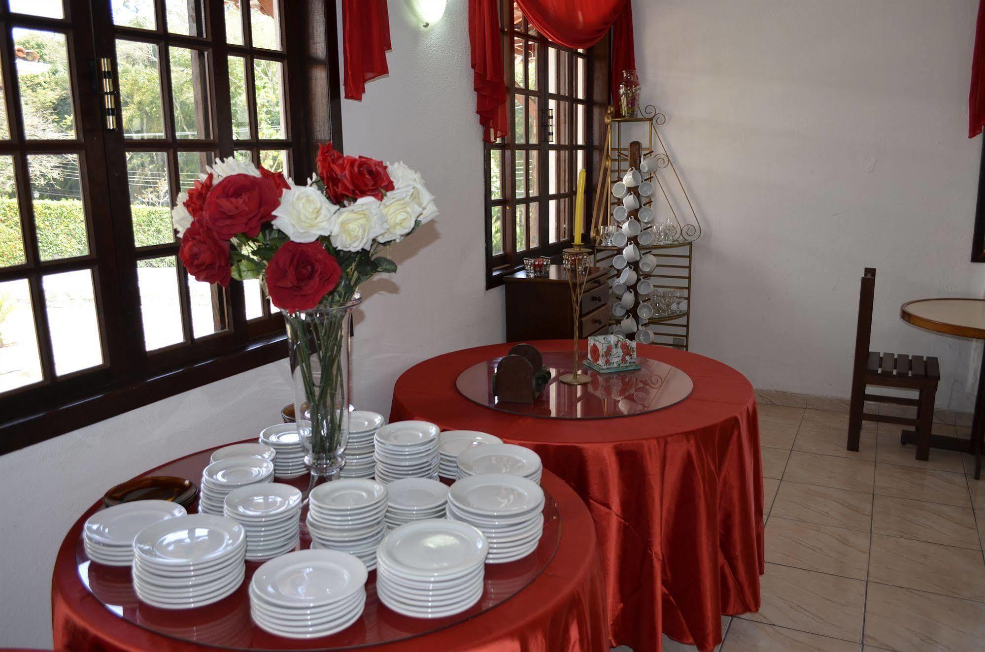 Pousada Das Rosas Miguel Pereira Exterior foto